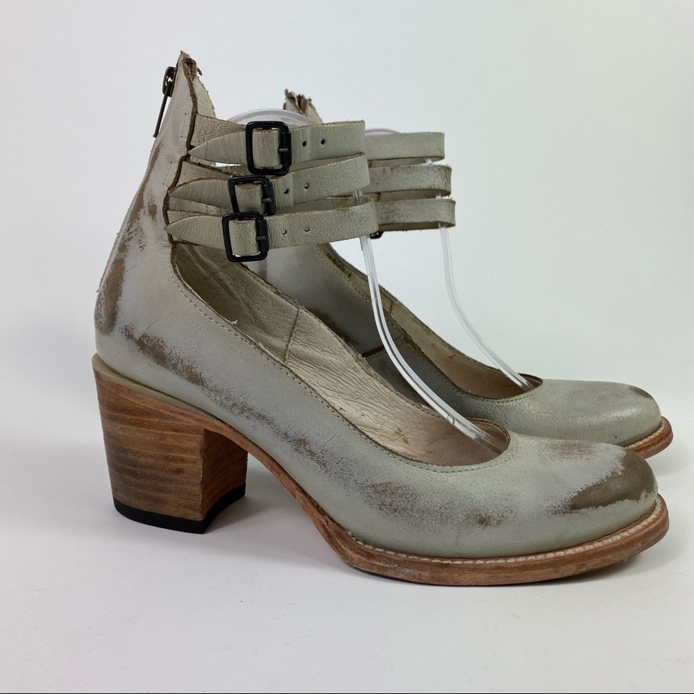 Freebird Randi leather beige three strap adjustable round toe heel bootie